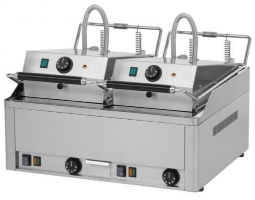 Stekyta: (650×480) mm. Dim. (BxDxH): 660х540х220 mm. Eleffekt: (6+3+3) kW